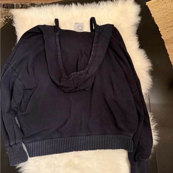 Aerie Offline Navy V-Neck Hoodie - Picture 3 of 4